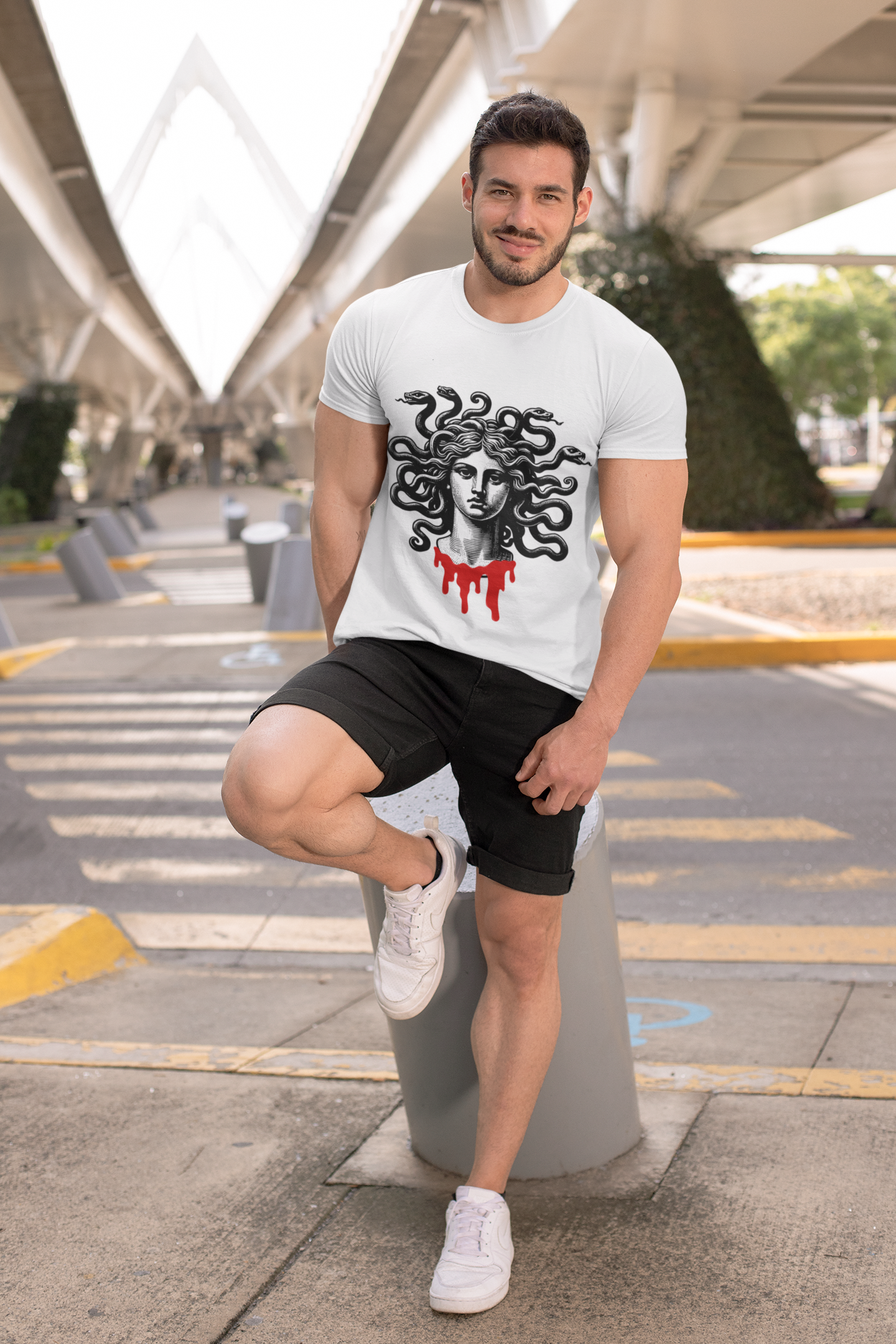 Medusa Graphic Unisex Heavy Cotton Tee - Horror-Inspired Art Shirt