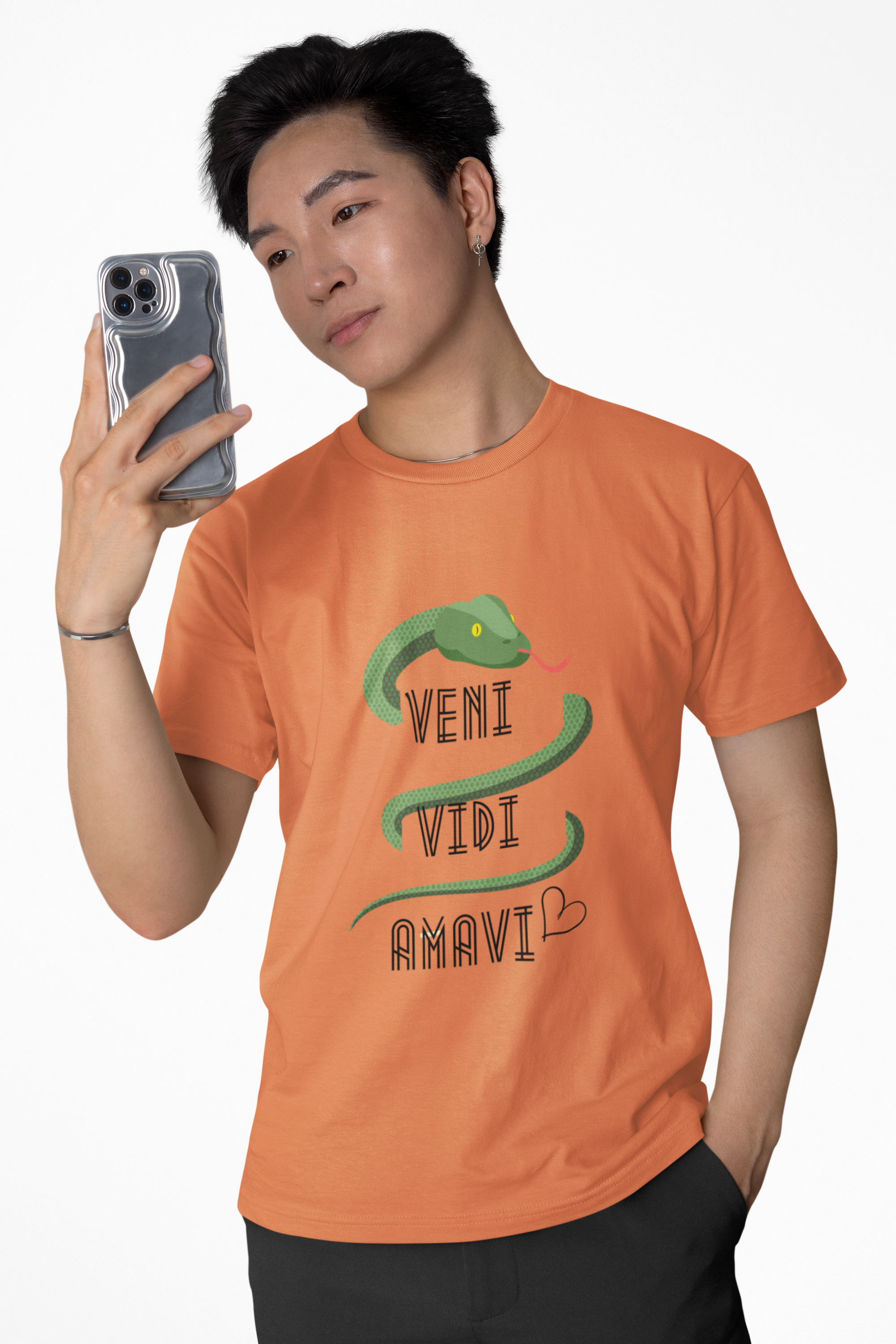 Veni Vidi Amavi  (I Came, I Saw, I Loved) Graphic Unisex Heavy Cotton Tee - Stylish Comfortable T-Shirt for Casual Wear